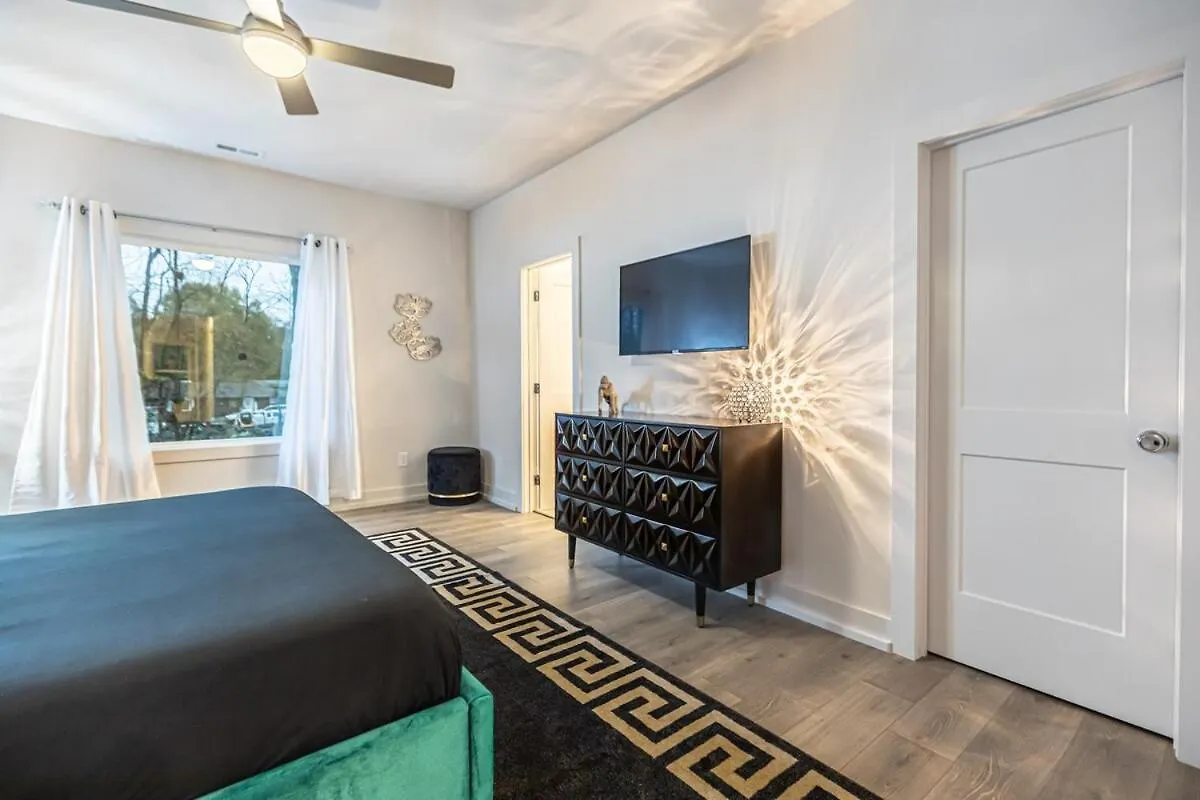 Pooltable-15 Mins To Uptown & Dt-King Bed! Villa Charlotte United States